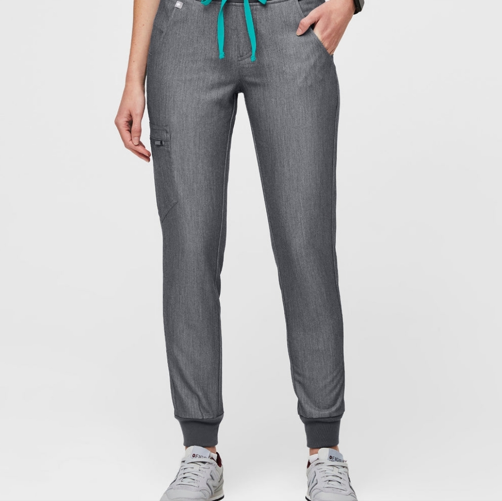 FIGS Zamora Jogger and Casma Three-Pocket Scrub Top